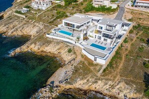 Exterior - Villa Rosa dei Venti with Pool (Novigrad)
