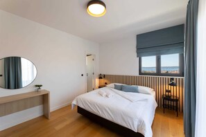 5 chambres, fer et planche à repasser, Wi-Fi gratuit, draps fournis
