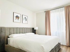 2 bedrooms, desk, iron/ironing board, travel cot