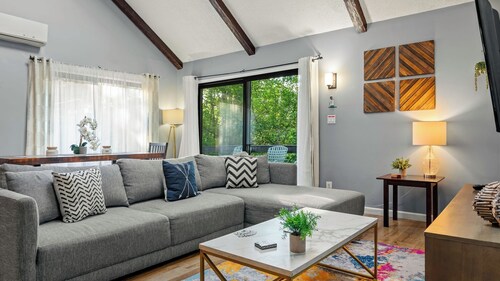 Timberline Retreat by Avantstay Forest Views & Minutes to Camelback Resort