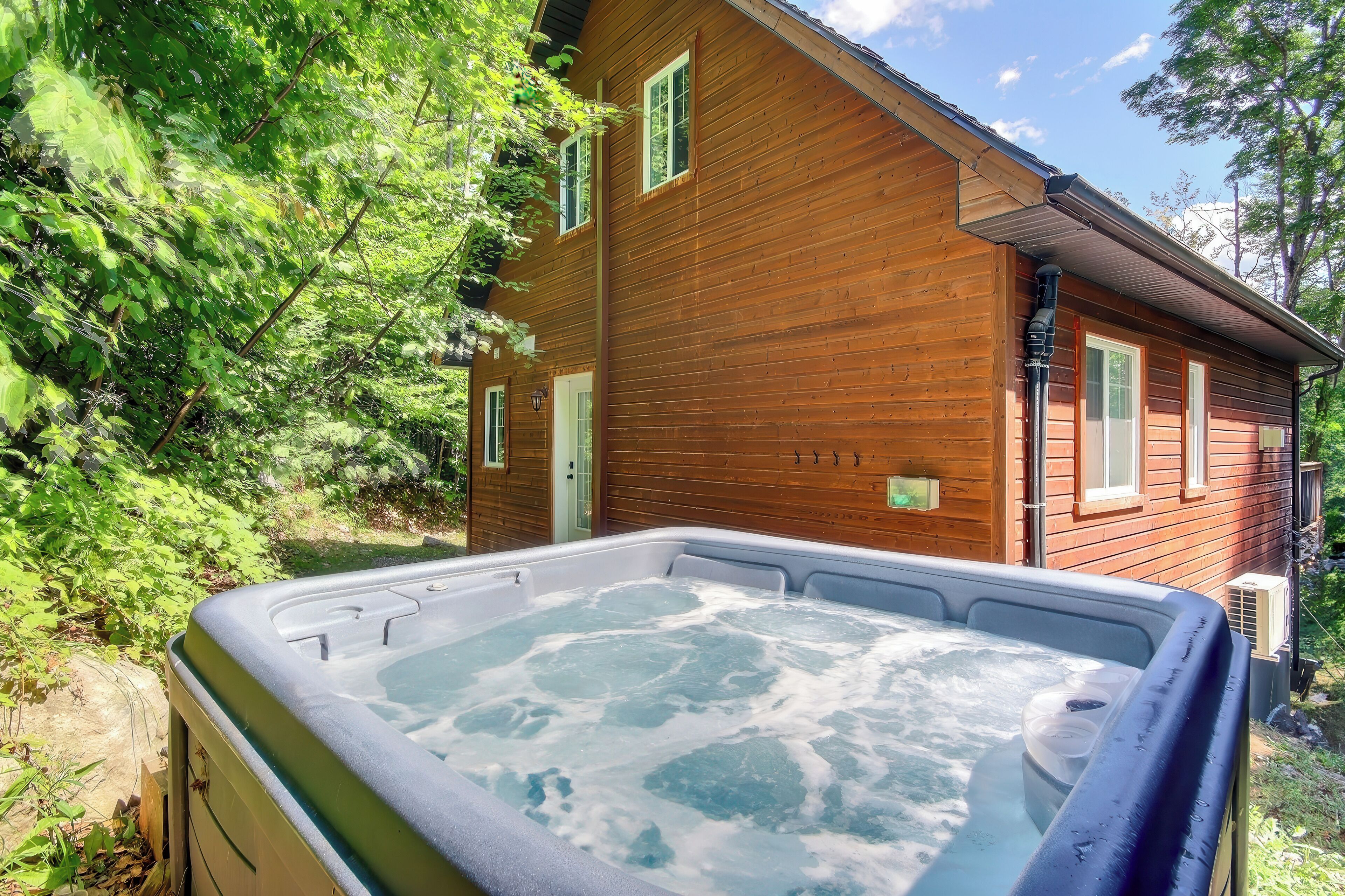 Baignoire à remous extérieure