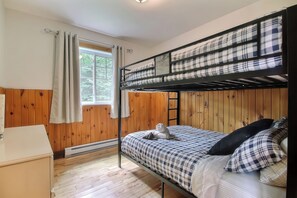 3 habitaciones, cuna de viaje, wifi gratis y ropa de cama 