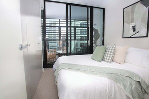 2 chambres, fer et planche à repasser, Wi-Fi, draps fournis