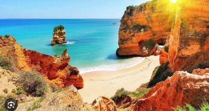 Enchanting villa with Swimming pool, 5br, 3,1/2 bath, 15 min. from Albufeira