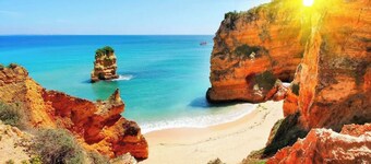 Enchanting villa with Swimming pool, 5br, 3,1/2 bath, 15 min. from Albufeira