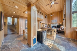 House (4 Bedrooms) | Interior - Northstar Haven by Avantstay Cozy-chic Retreat Near Lake Tahoe & Downtown Truckee (Truckee)