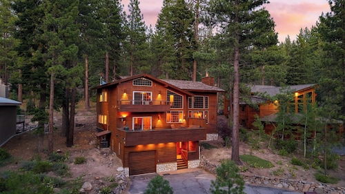 Northstar Haven Cozy-chic Retreat Near Lake Tahoe & Downtown Truckee