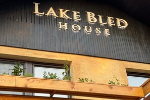 Exterior detail - Twin Room with Balcony in LakeBled House (Bled)