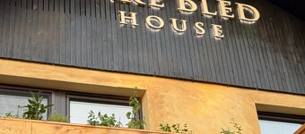 Triple  Room with Balcony in LakeBled House