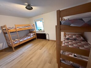 1 chambre, accès Internet, draps fournis