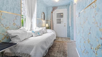 2 slaapkamers, een strijkplank/strijkijzer, gratis wifi, beddengoed