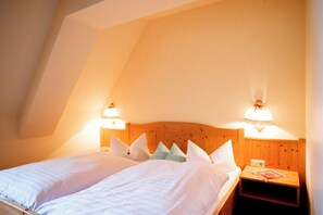 Doppelzimmer | Zimmersafe, Schreibtisch, Bügeleisen/Bügelbrett, kostenloses WLAN