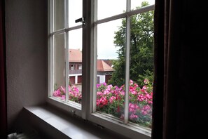 Superior Double Room | In-room safe, desk, iron/ironing board, free WiFi