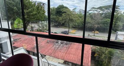 lEPl Comfy Apt, Tv,Parking,Washer,Good Location