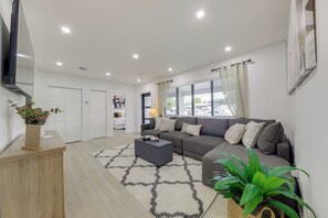 3 chambres, bureau, fer et planche à repasser, accès Internet