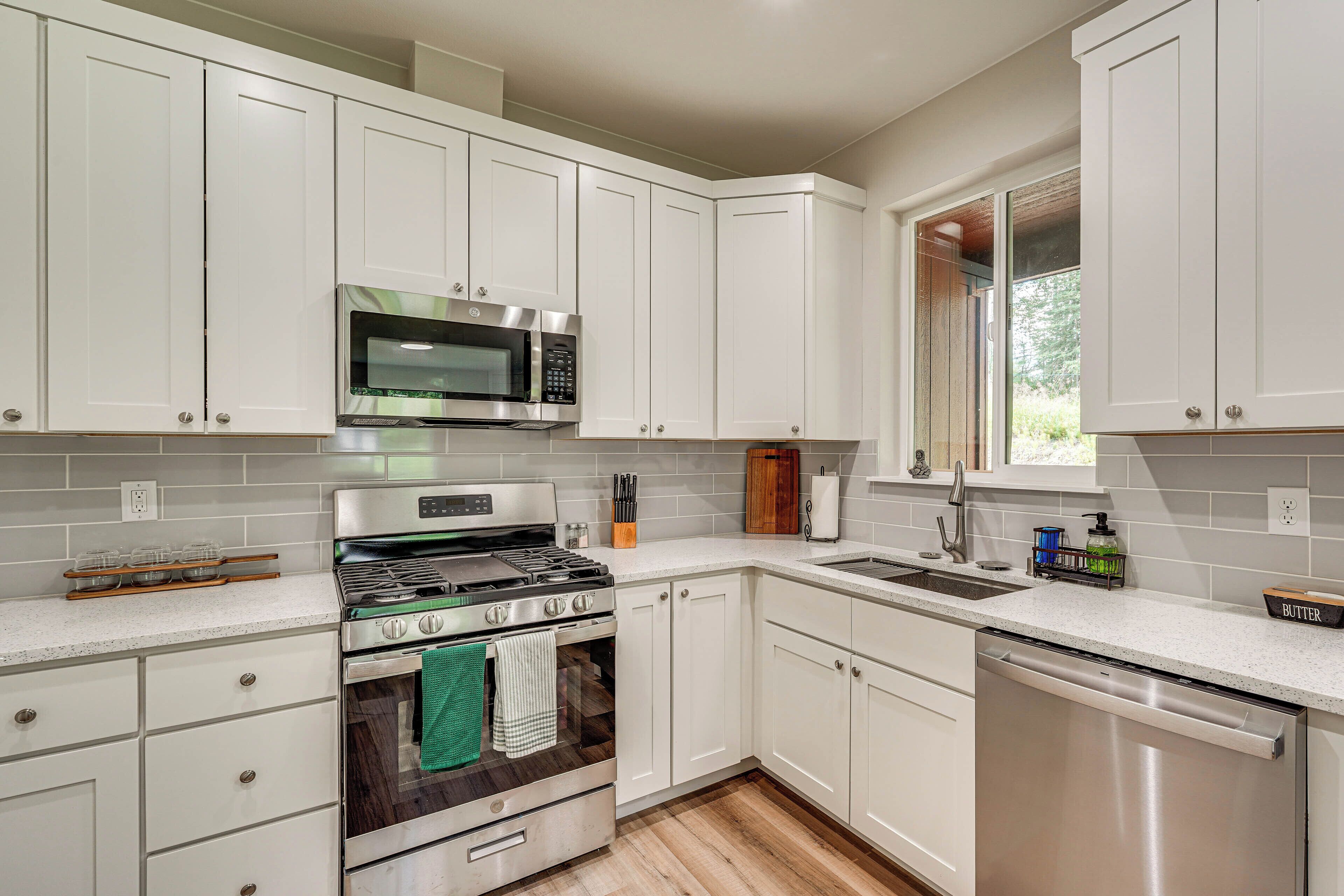 Kitchen | Drip & Keurig Coffee Makers | Dishwasher | Cooking Basics | 1st Floor