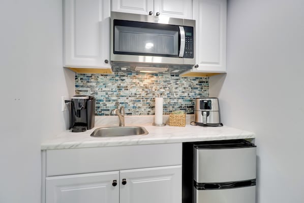 Fridge, microwave, coffee/tea maker