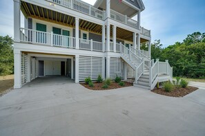 Exterior - Walk to Beach: Southern Shores Retreat w/ Hot Tub (Kitty Hawk)