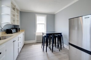Fridge, microwave, coffee/tea maker, toaster