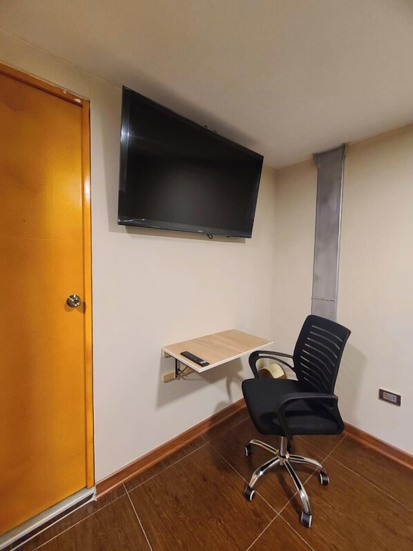 Economy Room, 1 Double Bed | Free WiFi