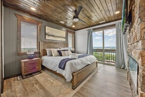 6 bedrooms, iron/ironing board, WiFi, bed sheets