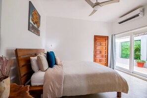 4 bedrooms, iron/ironing board, travel cot, free WiFi