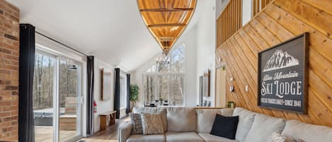 Televisie en een open haard