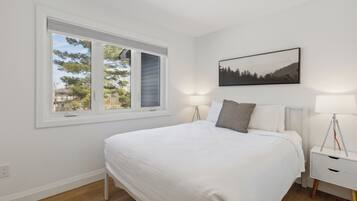 ๋๋ญ์ค ์ฌ๋ | ๊ฐ๊ฐ ๋ค๋ฅธ ์คํ์ผ์ ์ธํ
๋ฆฌ์ด, ๊ฐ๊ฐ ๋ค๋ฅด๊ฒ ๊ฐ๊ตฌ ๋น์น, ๋ฌด๋ฃ WiFi