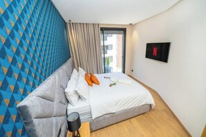 1 bedroom, internet, bed sheets