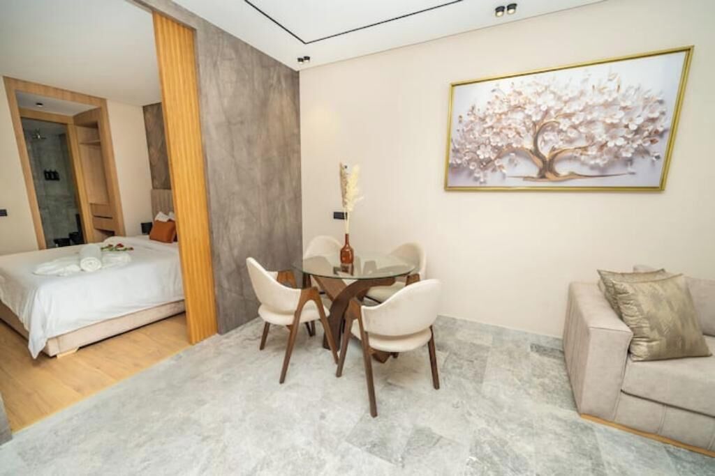 1 bedroom, internet, bed sheets