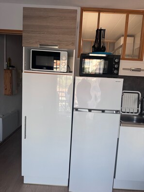 Microwave, oven, stovetop