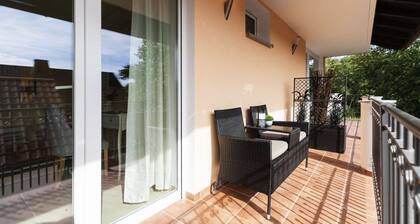 Memory 04 - Double room (approx. 25 m²) with balcony on the 1st floor