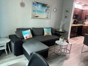 Smart TV, offices - Condo-Free Shuttle-Disney-Universal Epic (Orlando)