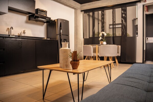 Vierbettzimmer, Stadtblick | Wohnbereich