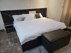 2 室のベッドルーム、WiFi、ベッドシーツ