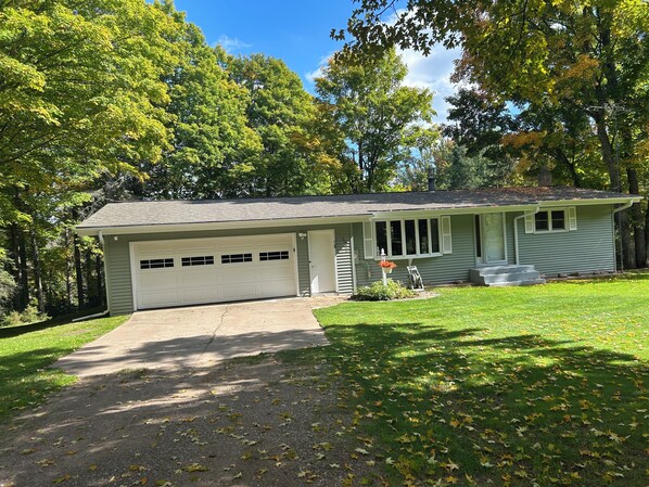Exterior - 3-bedroom house located three miles from Sawyer Lake on the Michigamme River (Channing)