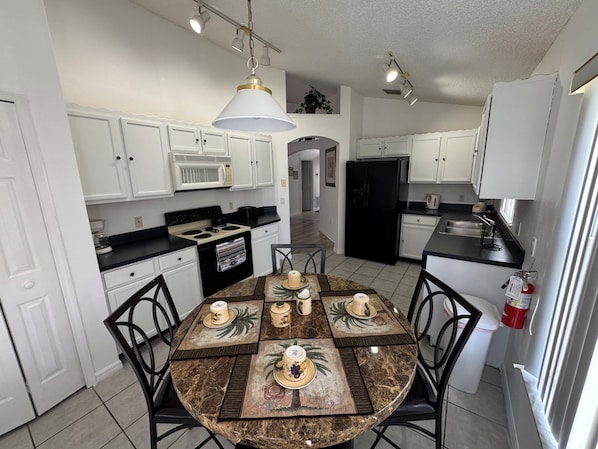House, Multiple Beds, Pool Access, Pool View (Ortega Villa) | Private kitchen | Fridge, microwave, oven, stovetop