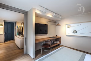 Apartamento com design assinado | Cofres nos quartos, individualmente decorados
