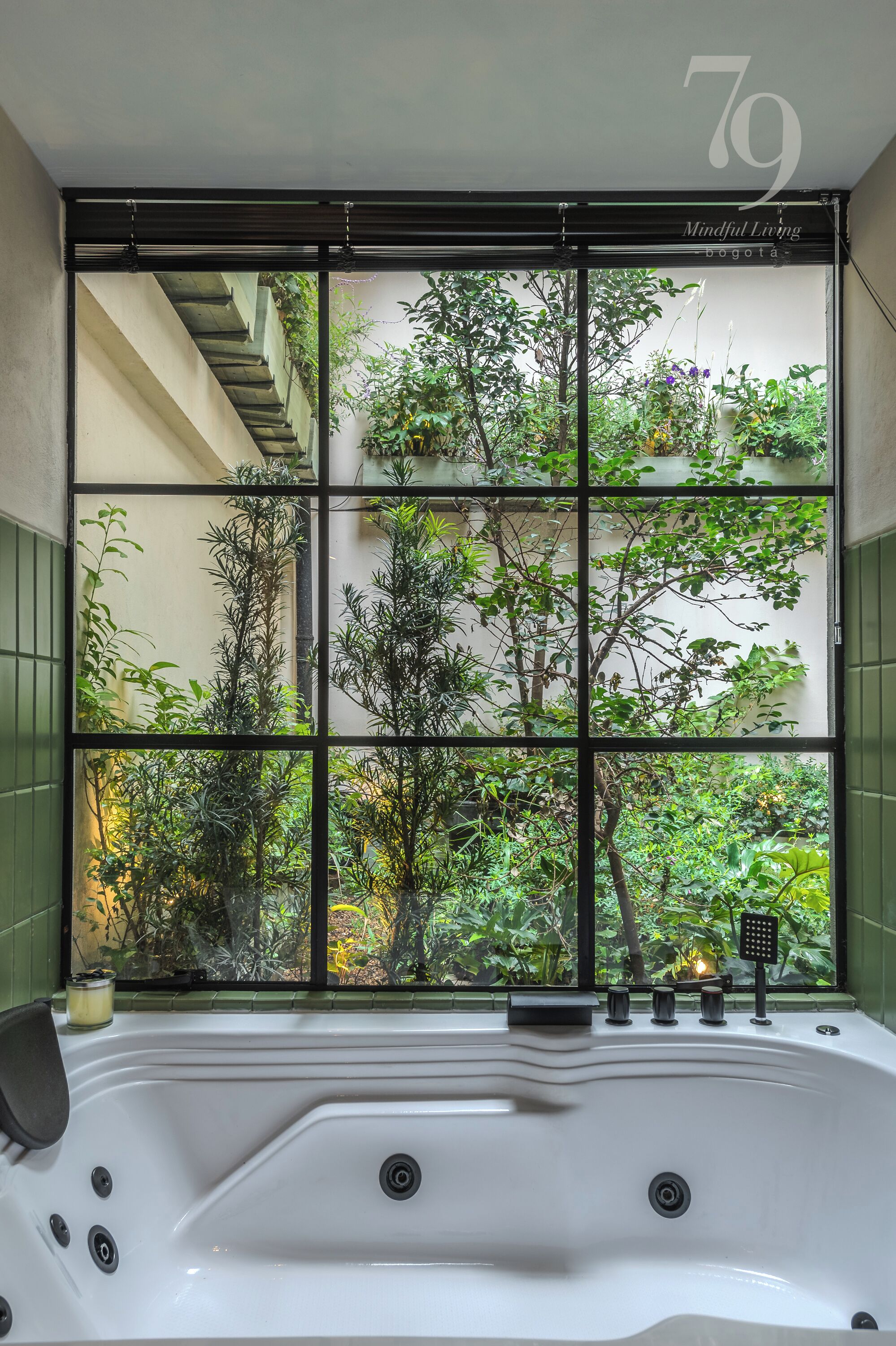 Signature Apartment | Bathroom