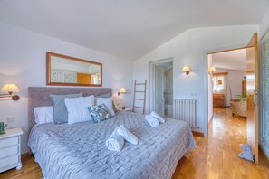 4 bedrooms, iron/ironing board, WiFi, bed sheets - Villa Kentia Mallorca, stylish country house close to Palma (Palma)