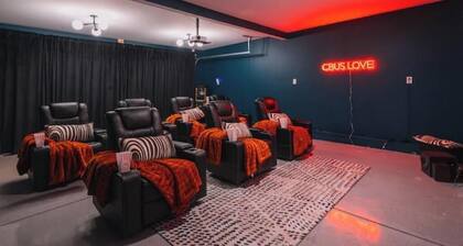 Findley BNB Game Room, Movie Theater, Sleeps 12