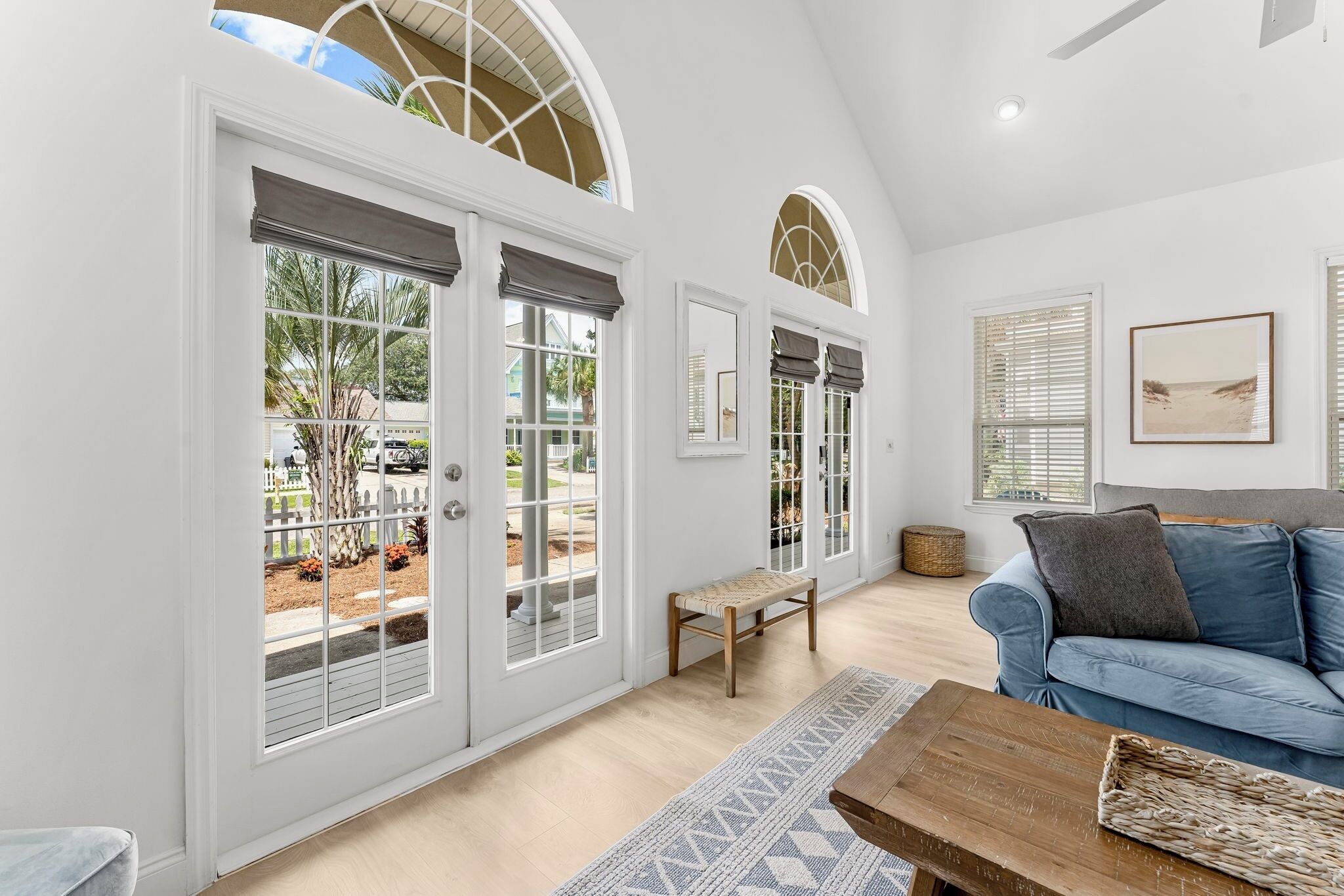 Smart TV, DVD player