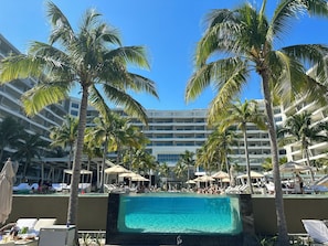 Piscine extérieure
