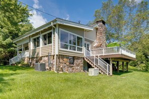 Exterior - Getaway w/ Guest House - 6 Mi to Lake Glenville! (Glenville)