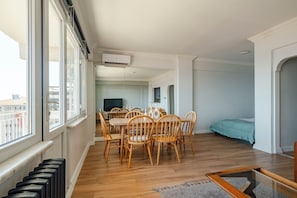 2 chambres, fer et planche à repasser, Wi-Fi, literie fournie