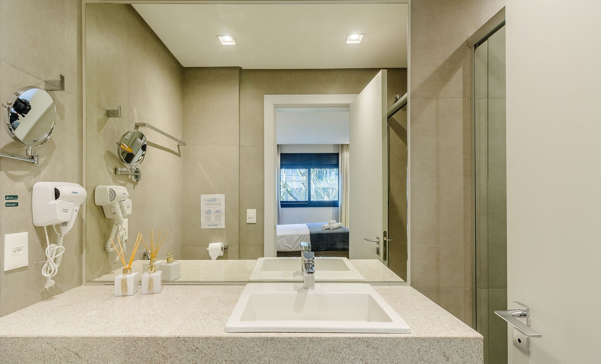 Apartment | Bathroom