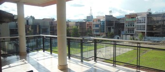 Spacious 5-Bedroom Family Villa with En-Suites and 3 Balconies.