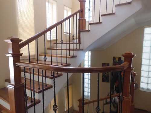 Spacious 5-Bedroom Family Villa with En-Suites and 3 Balconies.