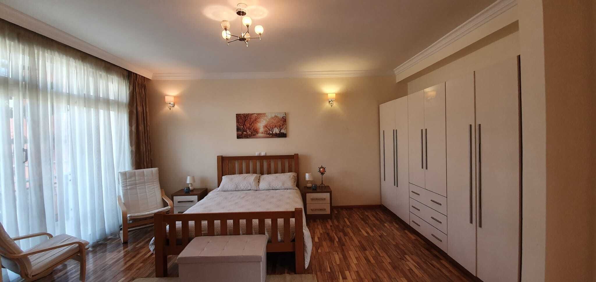 5 Schlafzimmer, Bügeleisen/Bügelbrett, Internetzugang, Bettwäsche