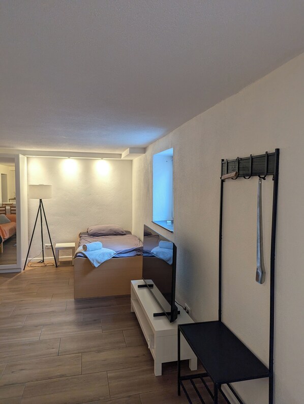 1 bedroom, free WiFi, bed sheets